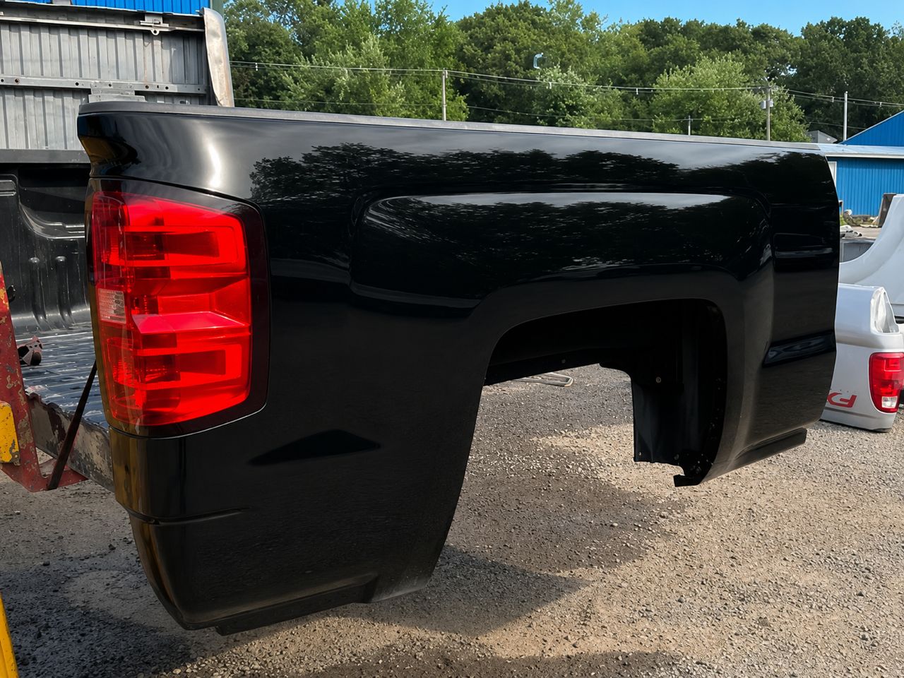 Chevy Silverado 1500 truck bed