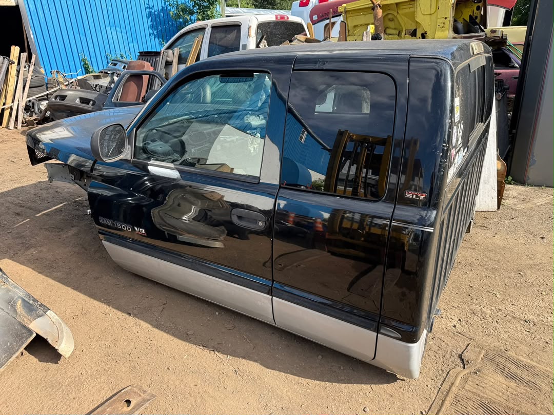 98-02 dodge ram southern ROT FREE quad CAB with doors